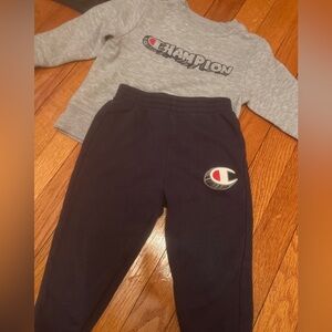 Champion Grey Navy Sweatoutfit Crewneck Sweatpants 3T